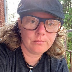 Meet your Posher, Whitney